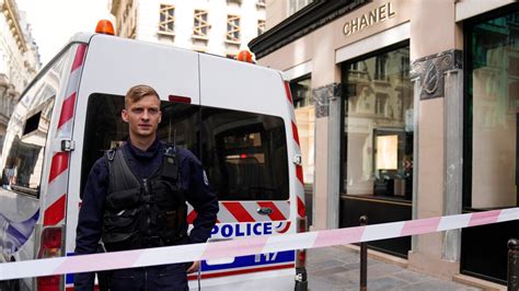 Paris Chanel jewelry boutique robbed by armed gang who 